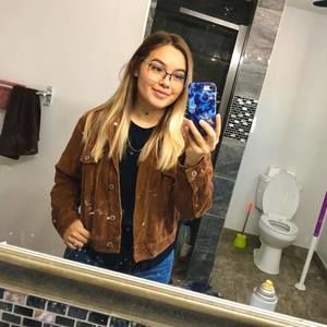 Meet your Posher, Erika